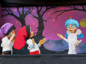 Nadal 2019. Cercavila i Els Pastorets de la Mula Baba a la pla&ccedil;a del Pallol