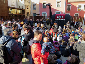 Nadal 2019. Cercavila i Els Pastorets de la Mula Baba a la pla&ccedil;a del Pallol