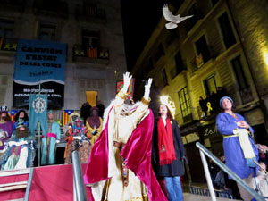 La Cavalcada de Reis 2020. Arribada del seguici a la pla&ccedil;a del Vi