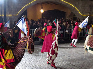 La Cavalcada de Reis 2020. Arribada del seguici a la pla&ccedil;a del Vi