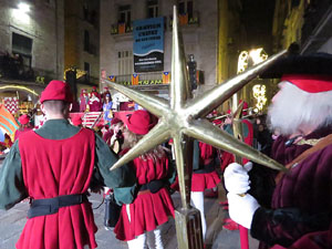 La Cavalcada de Reis 2020. Arribada del seguici a la pla&ccedil;a del Vi