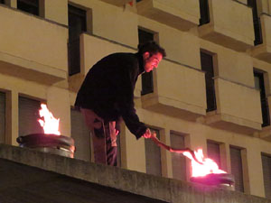 Acció de Tsunami Democràtic a la plaça de de l'U d'octubre de 2017 sota el lema 'Fem-los reflexionar'