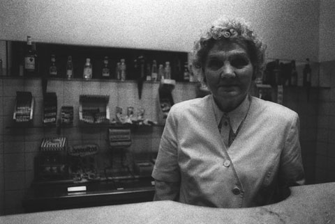 Botiga de llaminadures del Teatre Albéniz. 29/05/1997