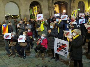 Concentraci&oacute; a la pla&ccedil;a del Vi per la independ&egrave;ncia i la llibertat dels presos pol&iacute;tics