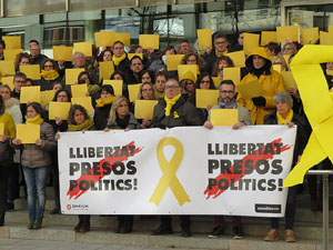 Concentració davant la seu de la Generalitat per la independència i la llibertat dels presos polítics