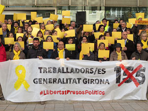 Concentració davant la seu de la Generalitat per la independència i la llibertat dels presos polítics