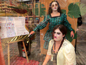 Festival Fitag 2020. Girona pren vida. Espectacles als aparadors de les botigues de Girona