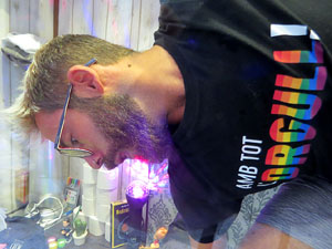 Festival Fitag 2020. Girona pren vida. Espectacles als aparadors de les botigues de Girona