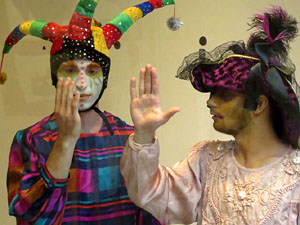 Festival Fitag 2020. Girona pren vida. Espectacles als aparadors de les botigues de Girona