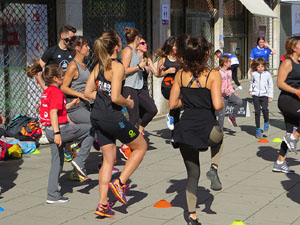 VIII Jornada de l'Esport Femen&iacute; 2020 a la pla&ccedil;a Salvador Espriu, la de Francesc Calvet i Rubalcaba, la pla&ccedil;a Catalunya i el riu Onyar