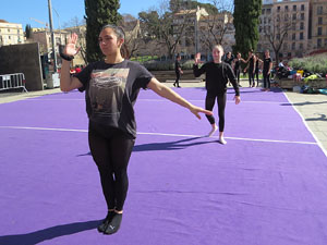 VIII Jornada de l'Esport Femen&iacute; 2020 a la pla&ccedil;a Salvador Espriu, la de Francesc Calvet i Rubalcaba, la pla&ccedil;a Catalunya i el riu Onyar