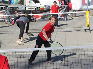 VIII Jornada de l'Esport Femen&iacute; 2020 a la pla&ccedil;a Salvador Espriu, la de Francesc Calvet i Rubalcaba, la pla&ccedil;a Catalunya i el riu Onyar