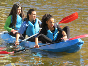 VIII Jornada de l'Esport Femen&iacute; 2020 a la pla&ccedil;a Salvador Espriu, la de Francesc Calvet i Rubalcaba, la pla&ccedil;a Catalunya i el riu Onyar