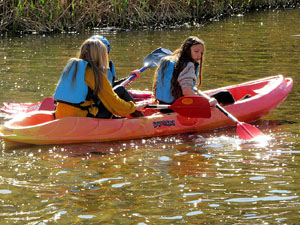 VIII Jornada de l'Esport Femen&iacute; 2020 a la pla&ccedil;a Salvador Espriu, la de Francesc Calvet i Rubalcaba, la pla&ccedil;a Catalunya i el riu Onyar