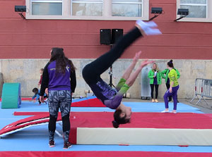 VIII Jornada de l'Esport Femen&iacute; 2020 a la pla&ccedil;a Salvador Espriu, la de Francesc Calvet i Rubalcaba, la pla&ccedil;a Catalunya i el riu Onyar