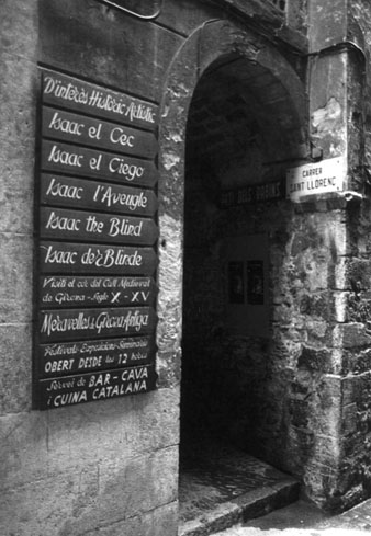 Accés al carrer de Sant Llorenç. 1987