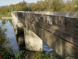 Ponts de Girona. La passera de Fontajau
