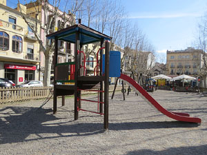 La plaça del poeta Marquina, antiga plaça de l'Estació o del Carril