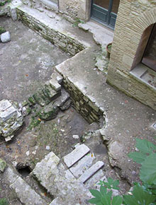 Casa jueva del segle XIII localitzada al Pati dels Rabins