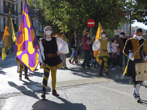 Fires de Sant Narc&iacute;s 2021. Toc de rams. Cerim&ograve;nia del canvi de rams de les gegantes