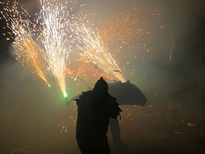 Fires de Sant Narc&iacute;s 2021. Correfoc amb els Diables de l'Onyar