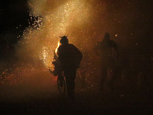 Fires de Sant Narc&iacute;s 2021. Correfoc amb els Diables de l'Onyar