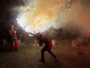 Fires de Sant Narc&iacute;s 2021. Correfoc amb els Diables de l'Onyar