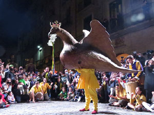 Fires de Sant Narcís 2021. Ball de l'àliga, capgrossos i gegants