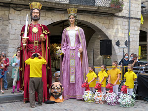 Arribada de la Flama del Canig&oacute; 2021 a la pla&ccedil;a del Vi