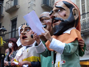 Arribada de la Flama del Canig&oacute; 2021 a la pla&ccedil;a del Vi