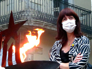 Arribada de la Flama del Canig&oacute; 2021 a la pla&ccedil;a del Vi