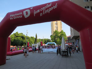 IX Jornada de l'Esport Femen&iacute; 2021 a la pla&ccedil;a Salvador Espriu i la de Francesc Calvet i Rubalcaba