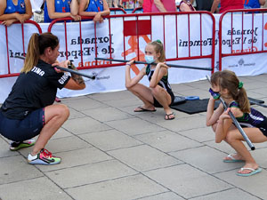 IX Jornada de l'Esport Femen&iacute; 2021 a la pla&ccedil;a Salvador Espriu i la de Francesc Calvet i Rubalcaba