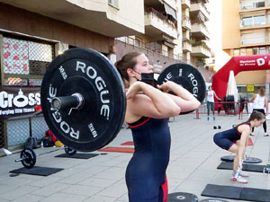 IX Jornada de l'Esport Femen&iacute; 2021 a la pla&ccedil;a Salvador Espriu i la de Francesc Calvet i Rubalcaba