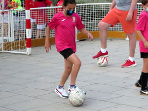 IX Jornada de l'Esport Femen&iacute; 2021 a la pla&ccedil;a Salvador Espriu i la de Francesc Calvet i Rubalcaba