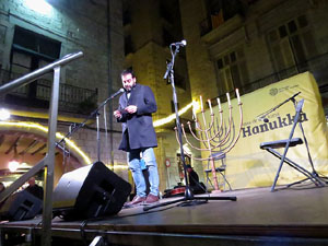 Nadal 2021. Encesa de les llums de Hanukk&agrave; a la pla&ccedil;a del Vi