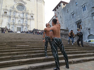 Nadal 2021. R&egrave;cord Guiness de pujada d'escales de Giang Brothers