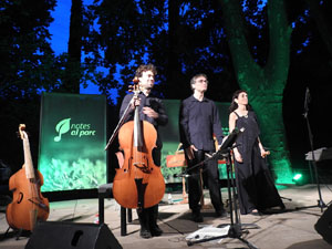 Festival Notes al parc 2021. Sara Parés, Oleguer Aymamí i Dani Espasa
