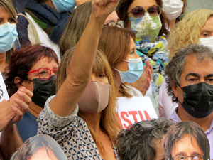 Concentraci&oacute; de protesta per la detenci&oacute; de Carles Puigdemont a l'Alguer