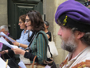 Setmana Santa 2022 a Girona. Cantada de Caramelles