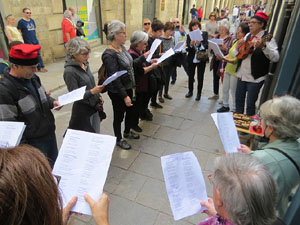 Setmana Santa 2022 a Girona. Cantada de Caramelles