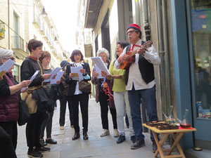Setmana Santa 2022 a Girona. Cantada de Caramelles
