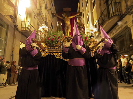 Setmana Santa 2022 a Girona. Divendres Sant. La processó del Sant Enterrament