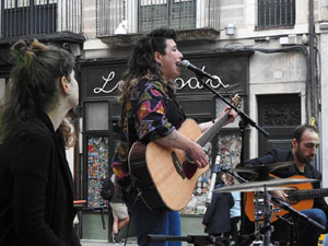 Festival Strenes 2022. Concert de Hatxe Music a la pla&ccedil;a del Vi
