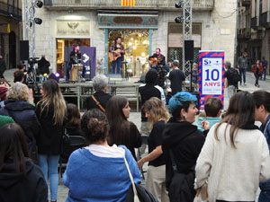 Festival Strenes 2022. Concert de Hatxe Music a la pla&ccedil;a del Vi