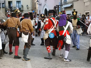 XIII Festa Reviu els Setges Napoleònics de Girona. Desfilada pels carrers de Girona