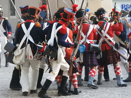 XIII Festa Reviu els Setges Napoleònics de Girona. Combats a la plaça dels Apòstols