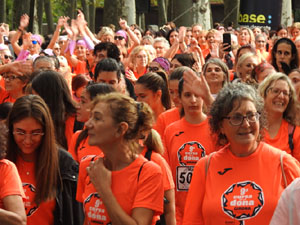 Cursa de la Dona 2022. Concentració i sortida del Parc de la Devesa, cursa pels carrers de Girona