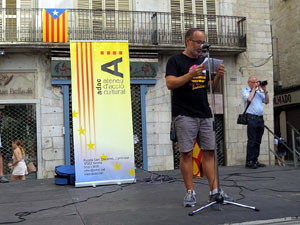 Diada Nacional 2022. Concentració a la plaça del Vi, lectura del manifest i cant de Els Segadors