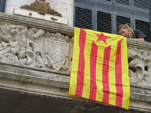 Diada Nacional 2022. Concentració a la plaça del Vi, lectura del manifest i cant de Els Segadors